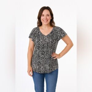 Cato Black and White V Neck Blouse Short Sleeve 22/24